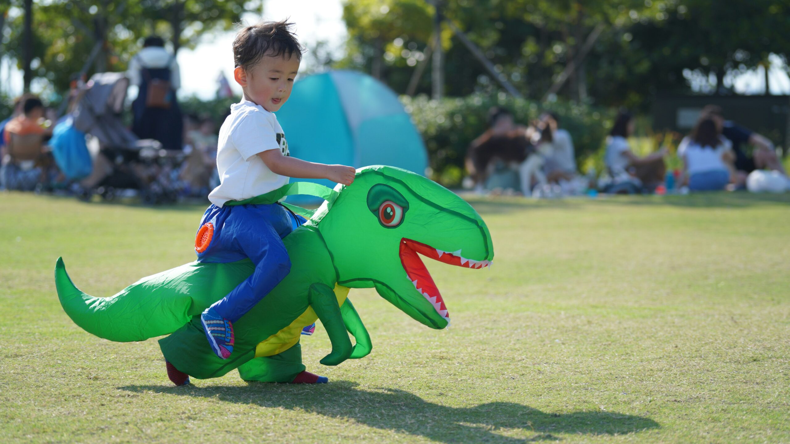 How to Plan a Dinosaur Party
